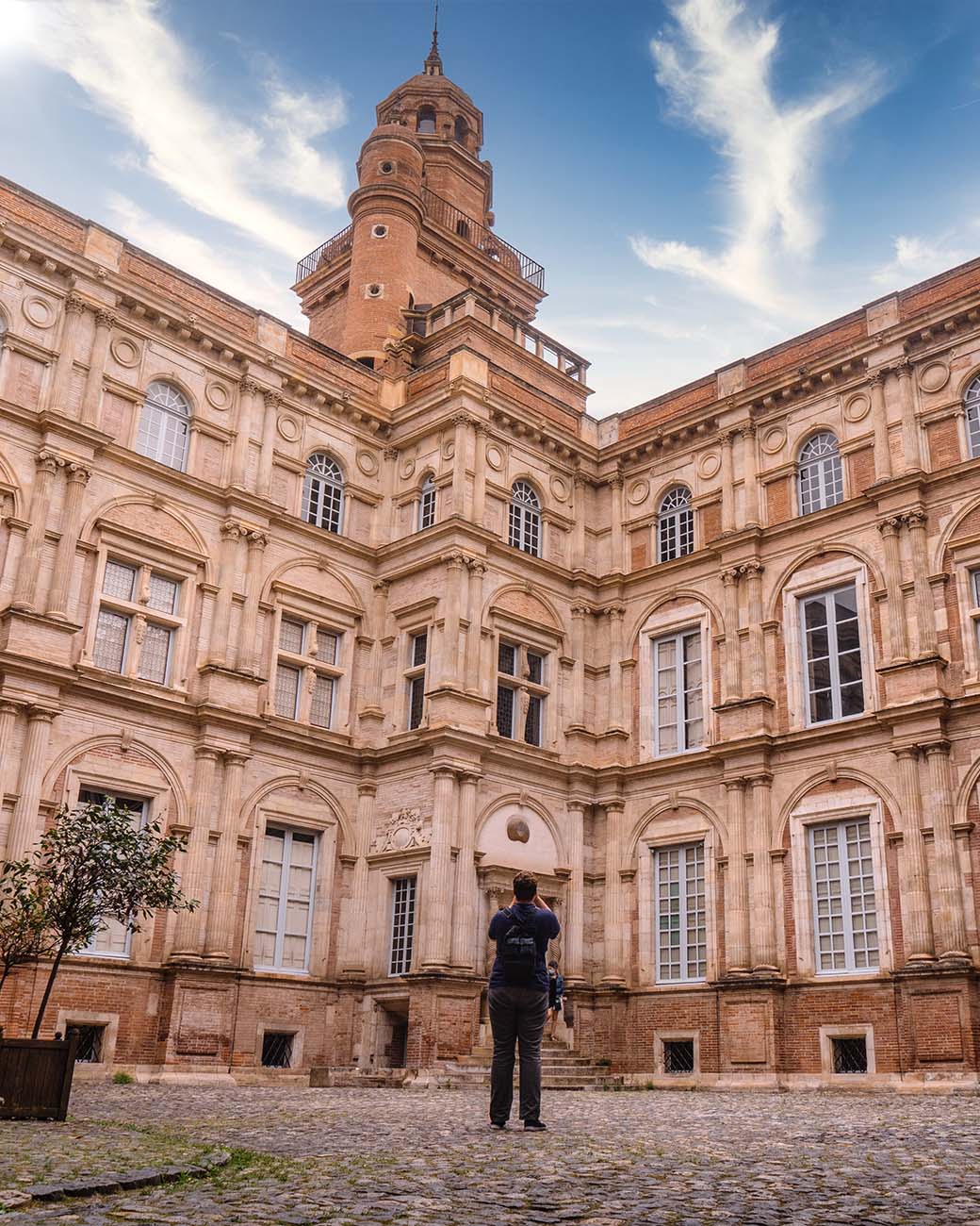 Visiter Toulouse, l'hôtel d'Assézat