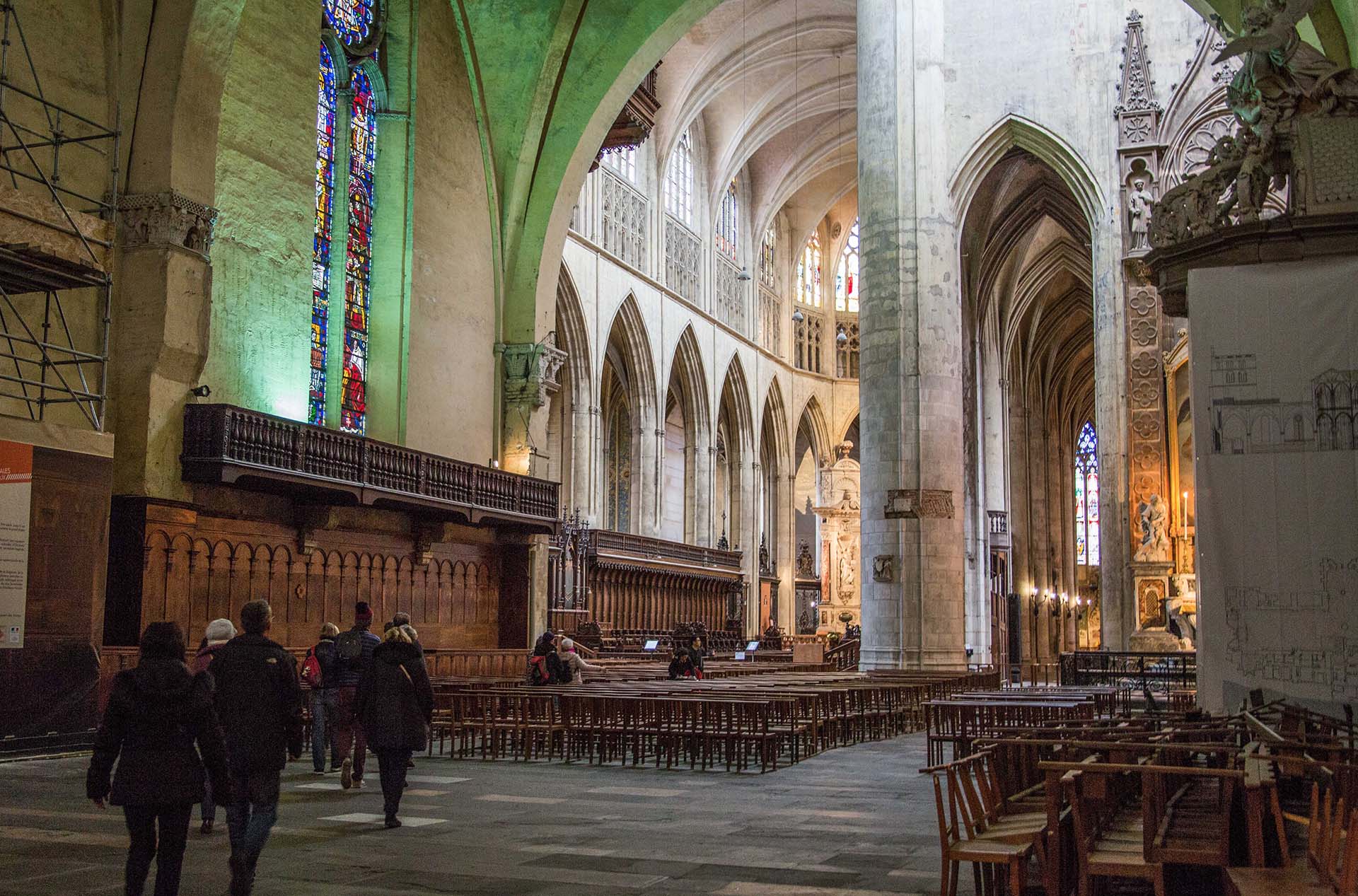 Nef de la cathédrale Saint-Étienne