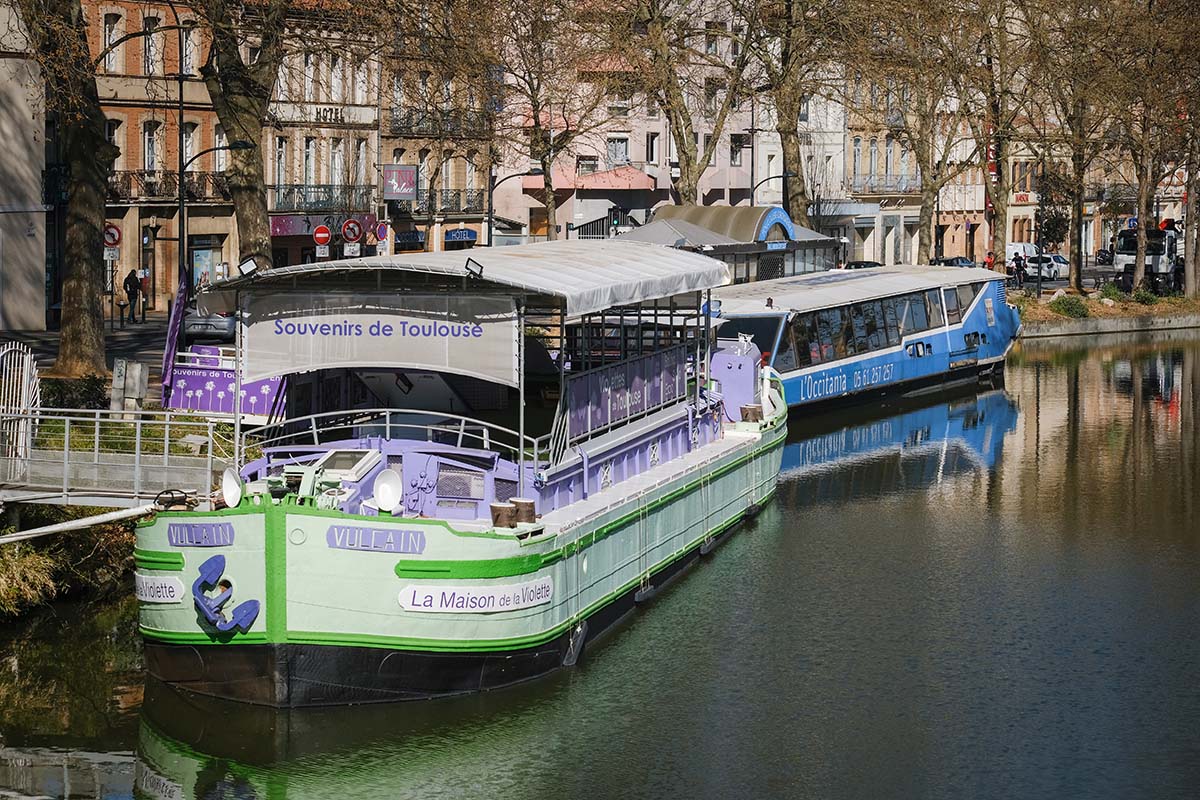 Péniche La Maison de la Violette