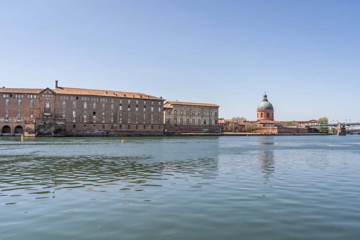Hôtel-Dieu et la Garonne