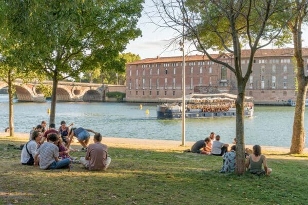 Les bords de Garonne, le port de la Daurade à Toulouse