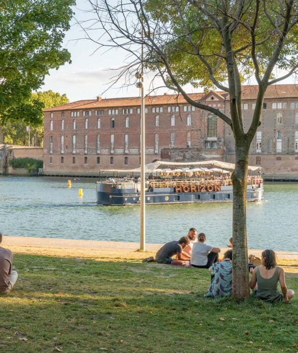 Les bords de Garonne, le port de la Daurade à Toulouse