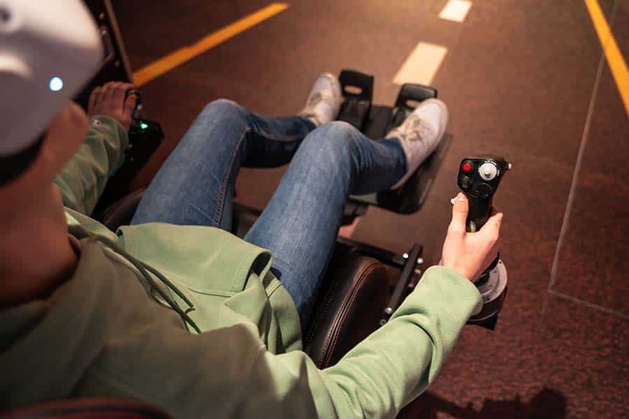 Voltige en réalité virtuelle au musée Aeroscopia