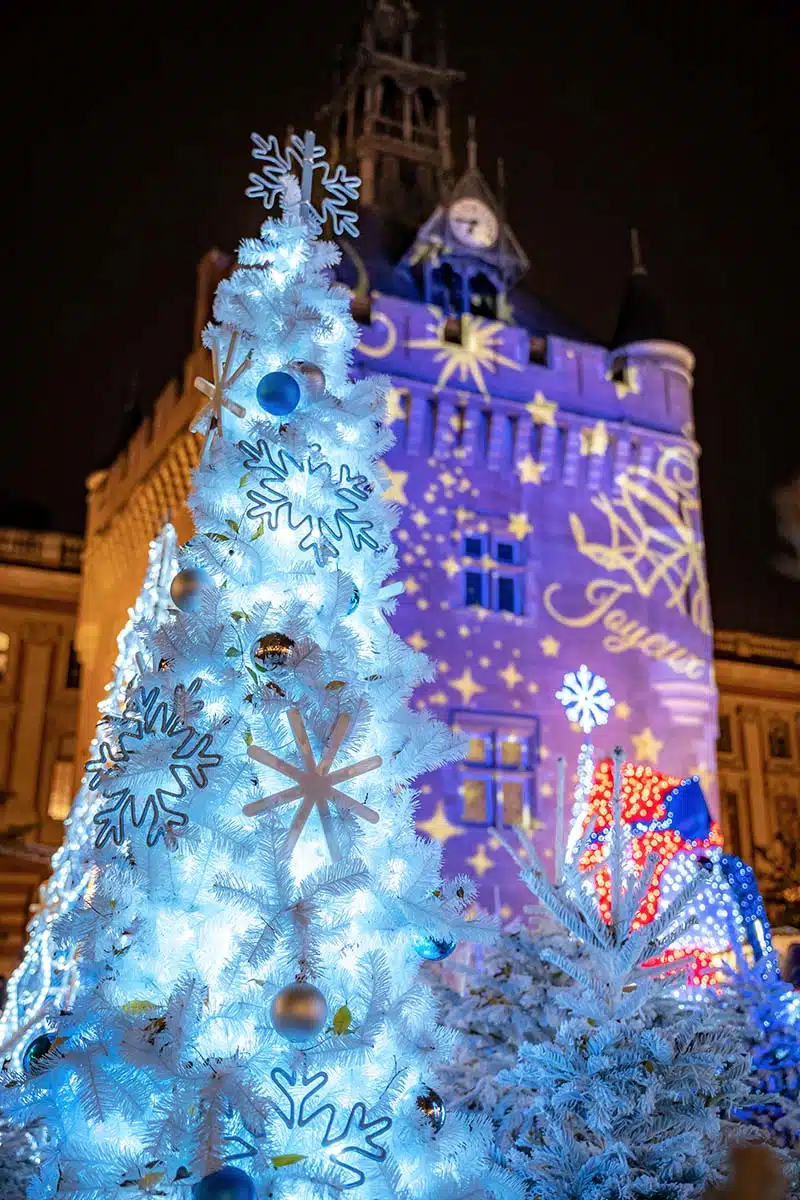 Marché de Noël square Donjon du Capitole